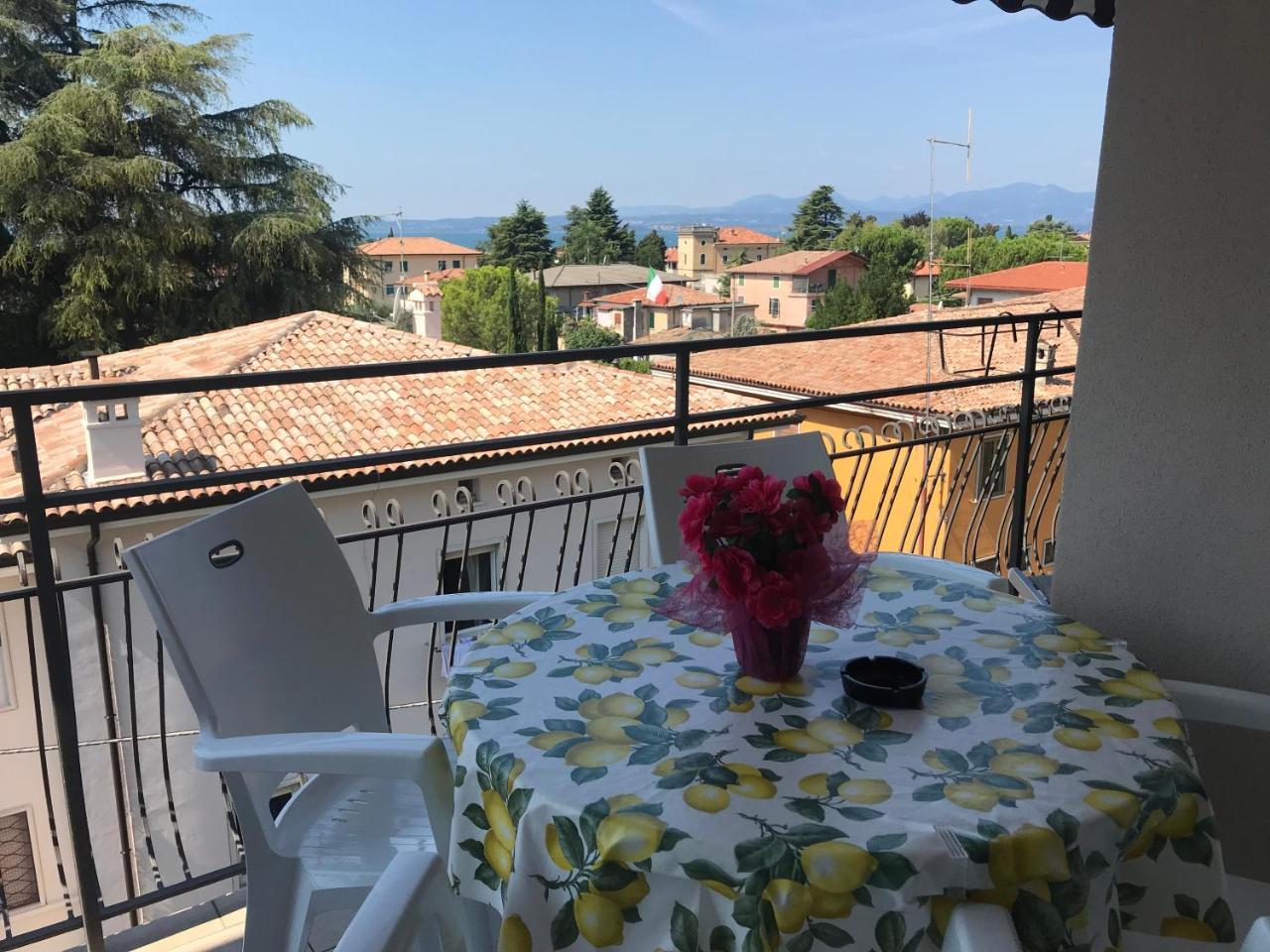 Suite Francy Panorama Bardolino Exterior photo